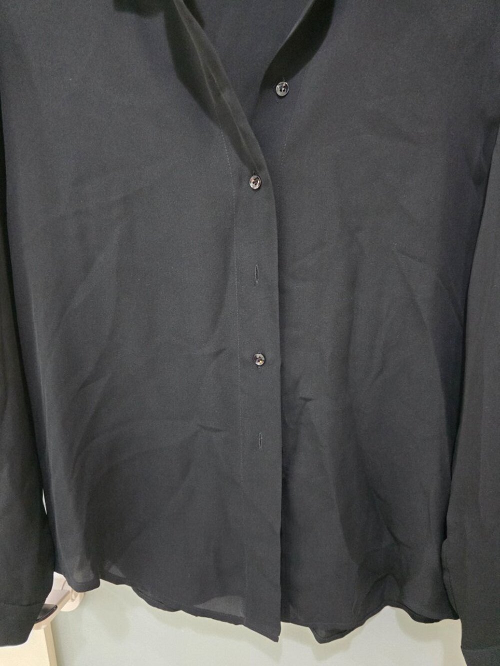 Jones New York 100% Silk Black Blouse – Women’s Size 6 Button Front - Picture 5 of 6